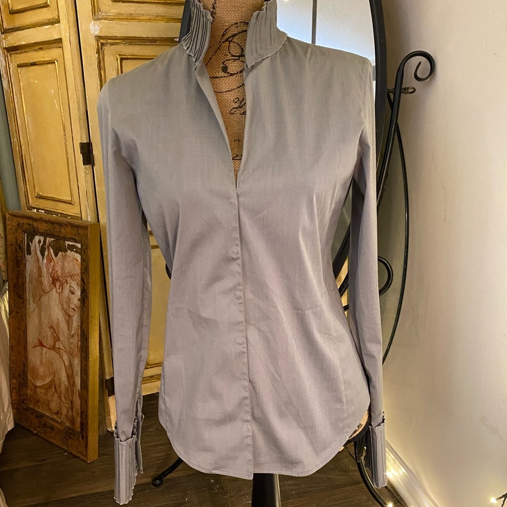 Akris blouse. Made in Italy. Size 6/8